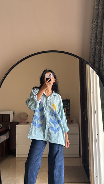 2 flowers appliqué shirt