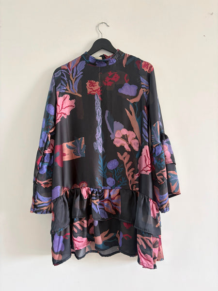 Painted garden (  short dress )