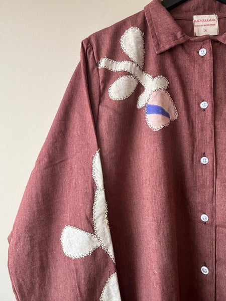 Brown appliqué (shirt)