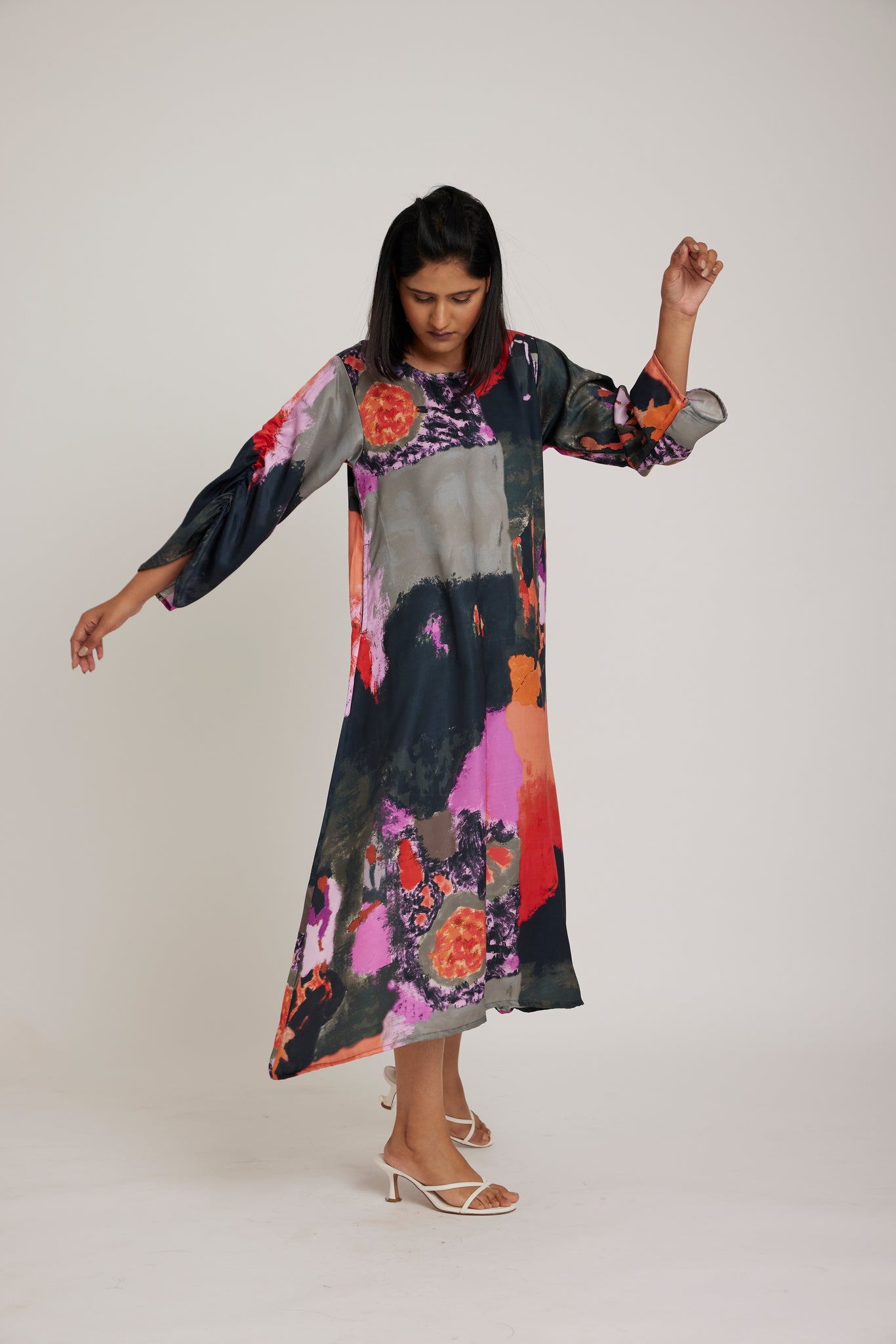 Lily & lilac ( midi Dress )