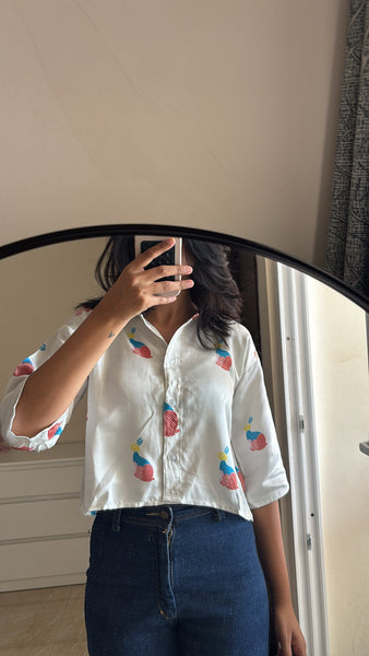 Rabbit crop shirt
