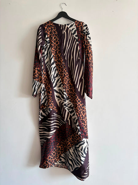 Animal  ( long dress )