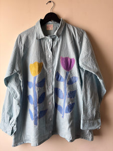 2 flowers appliqué shirt