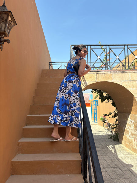 Blue pores ( cut out maxi )