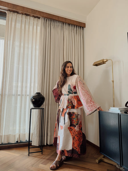 Me & my portrait ( long dress with frill belt )