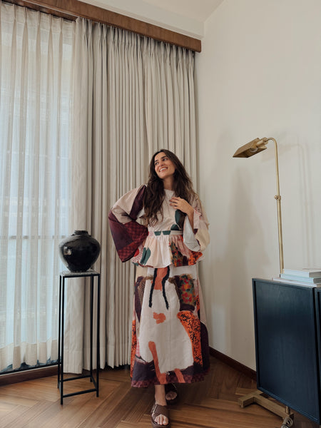 Me & my portrait ( long dress with frill belt )