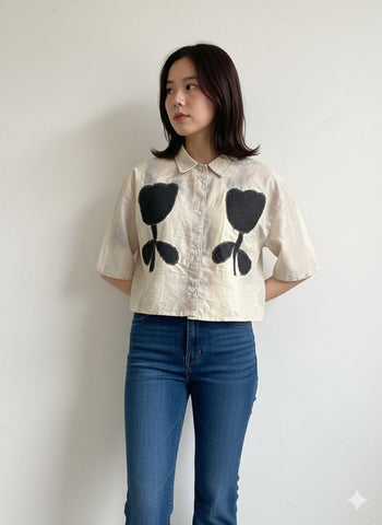 Floral appliqué crop shirt