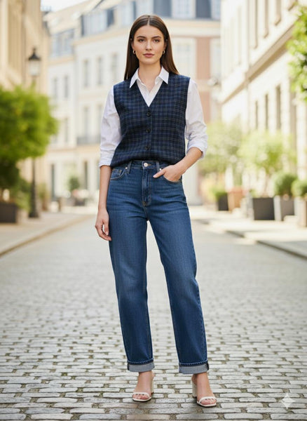 Blue checks sweater vest ( preorder )