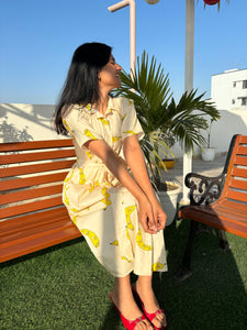 Banana ( midi dress with belt )