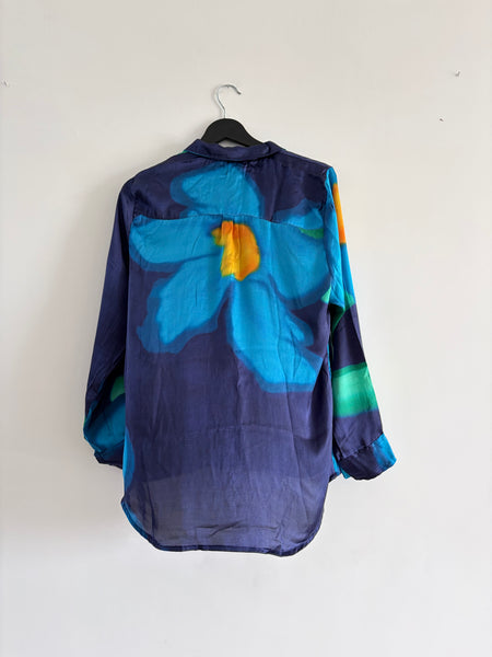 Blue garden  ( shirt )