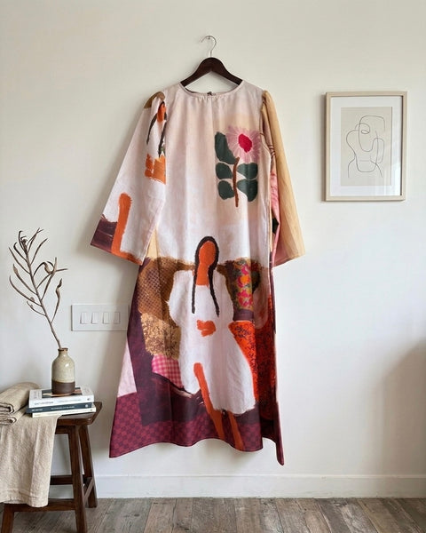 Me & my portrait ( long dress with frill belt )