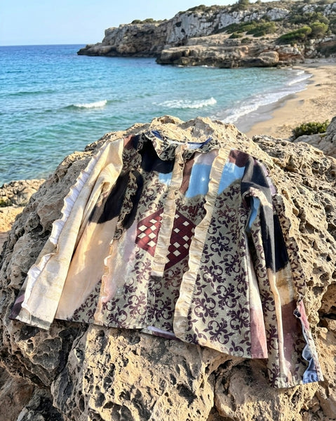 Middle East  ( frill oversized shirt )