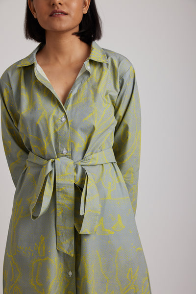 Springing ( long shirt with belt )