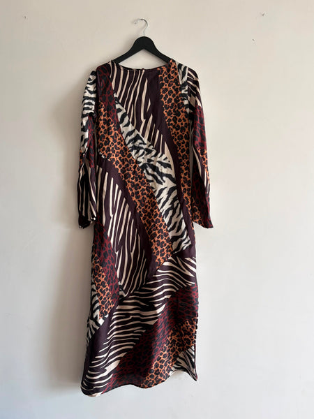 Animal  ( long dress )