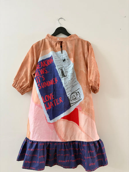 Breaking news ( frill dress )