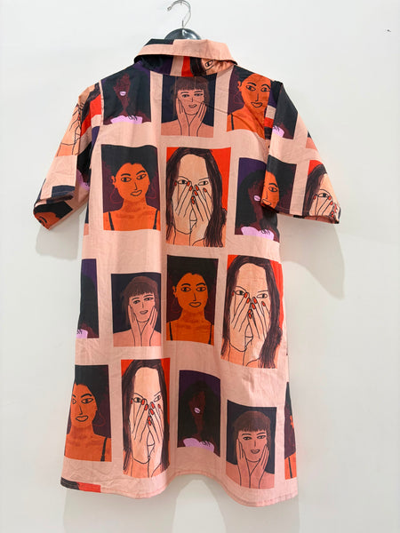 Faces in the metro ( dress )